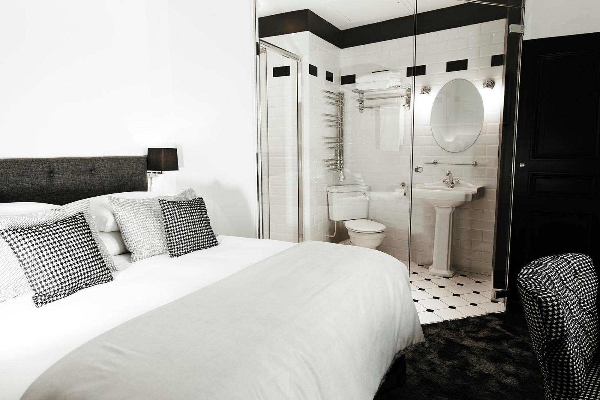 Maison D'Anthouard Ecully Room photo